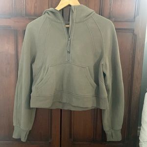 Cropped lululemon hoodie